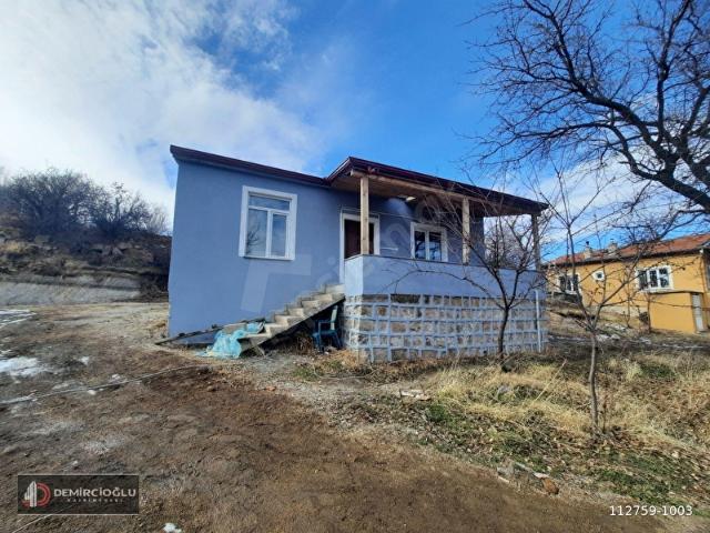 TALAS MENGÜCEKTE KÖY YERLEŞİK ALANI İÇİNDE YAZLIK BAĞEVİ