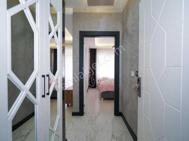 Talas Mevlana Mahallesinde 1+1 Eşyalı Lüx Daire