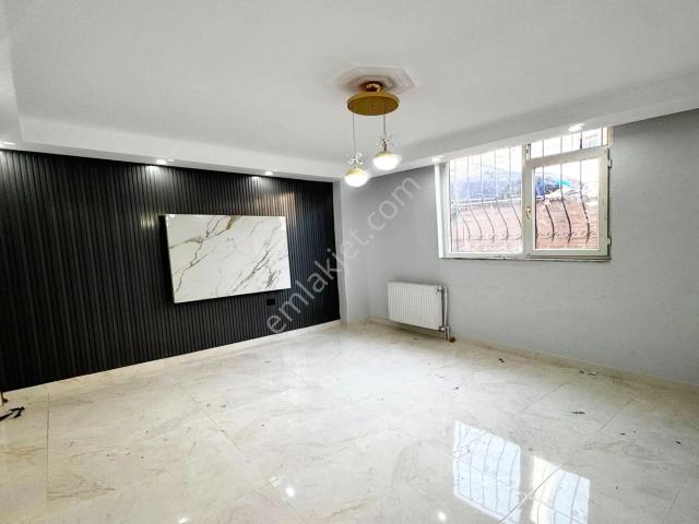 Talatpaşa Mah Cadde Üzeri Sıfır Geniş 2+1 İskanlı Satılık Daire