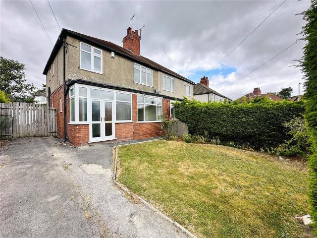 Talbot Crescent, Roundhay, Leeds. 3 bed semi detached house to rent £1,595 pcm £368 pw