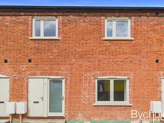 Talbot Mews, Gaol Lane, Sudbury, Suffolk 2 bed terraced house to rent £1,250 pcm £288 pw