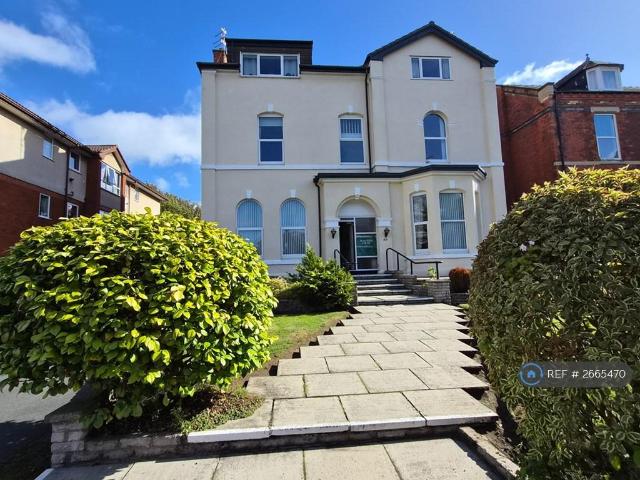 Talbot St, Southport, PR8 2 bed flat to rent £835 pcm £193 pw