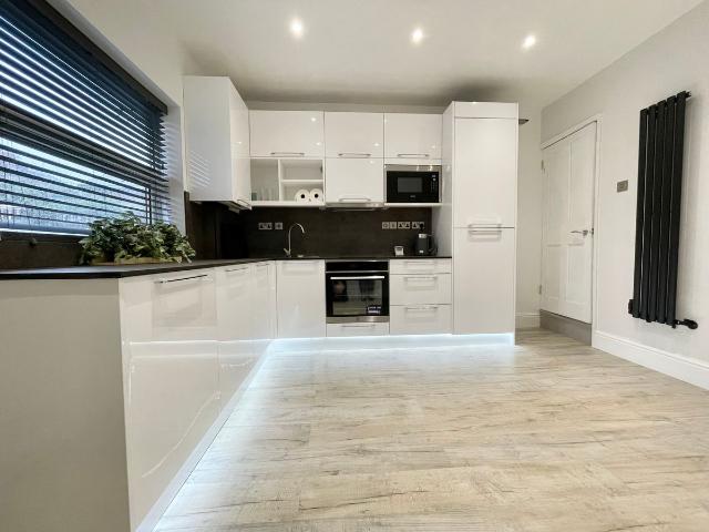 Talbot Street, Sheffield S2, 3 bed property to rent, £1,390 pcm | PrimeLocation