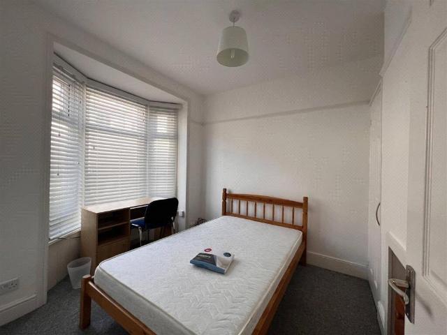 Talbot Road, Hampshire PO4 3 bed house to rent £1,860 pcm £429 pw