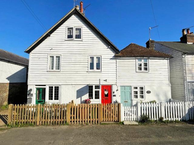 Talbot Road, Hawkhurst, Cranbrook TN18, 3 bed terraced house to rent, £1,500 pcm | PrimeLocation