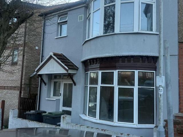 Talbot Road, Luton LU2, 1 bed flat to rent, £1,000 pcm | PrimeLocation