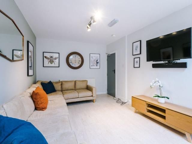 Talbot Road, Manchester M14, 7 bed semi detached house to rent, £711 pppm | PrimeLocation