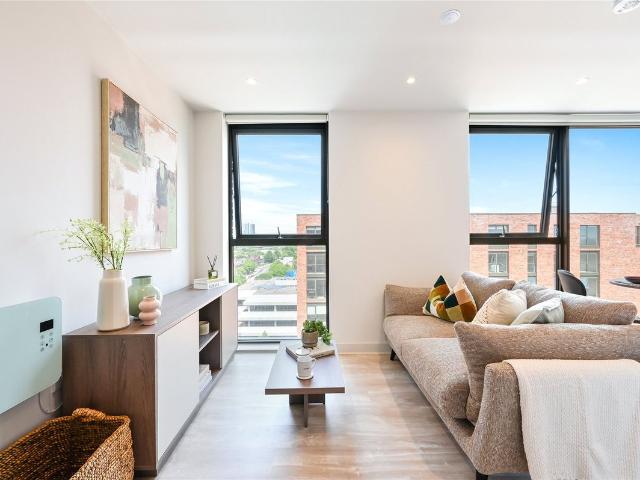 Talbot Road, Manchester M16, 1 bed flat to rent, £1,255 pcm | PrimeLocation