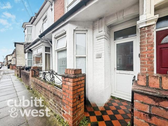 Talbot Road, Southsea PO4, 4 bed terraced house to rent, £1,750 pcm | PrimeLocation