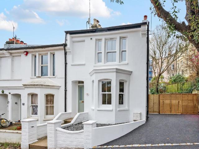 Talbot Terrace, Lewes BN7, 4 bed end terrace house to rent, £2,400 pcm | PrimeLocation