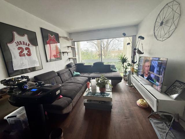 TALENCE Appartement T2 avec terrasse, cave et parking