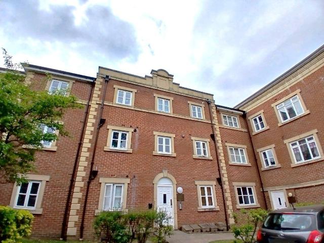 Talfourd Way, Redhill RH1, 2 bed flat to rent, £1,575 pcm | PrimeLocation