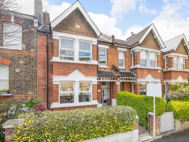 Talfourd Place, London SE15 2 bed flat to rent £2,250 pcm £519 pw