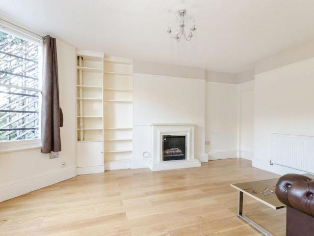 Talgarth Road, Barons Court, London, W14 1 bed flat to rent £3,413 pcm £788 pw