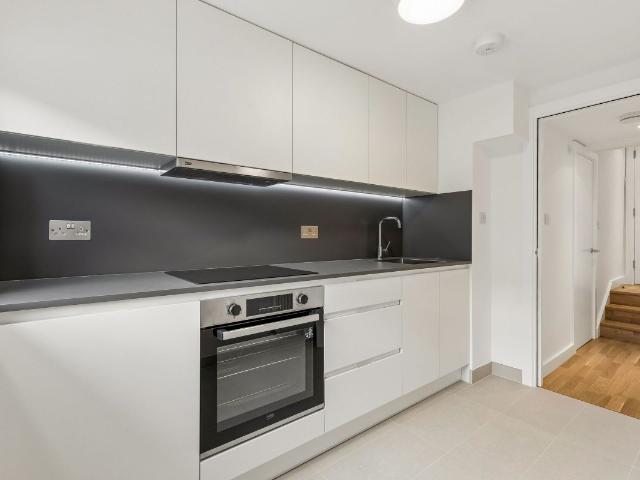 Talgarth Road, London W14, Studio to rent, £1,600 pcm | PrimeLocation