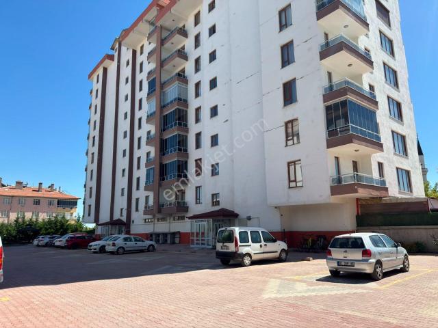 Talha Tozduman'dan Tıp Yolu Üzeri Site İçi Eşyalı Geniş 3+1