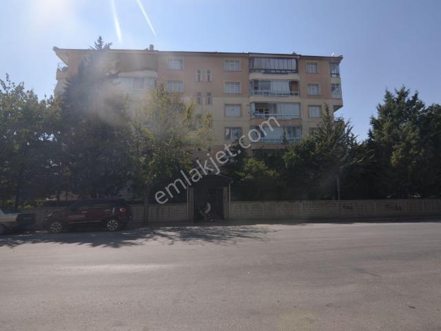 Talha Tozduman'dan Karşehir Ara Kat 3+1 Geniş Daire