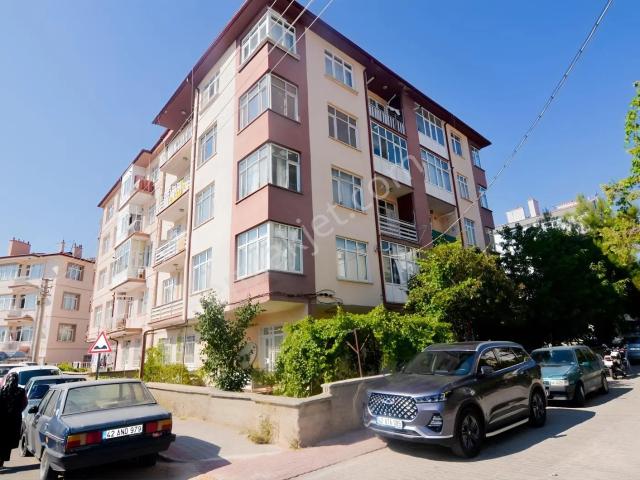 Talha Tozduman'dan Melikşah Mah 2+1 Son Kat Daire