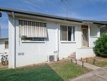 TALLANGATTA Renovated and Convenient Living