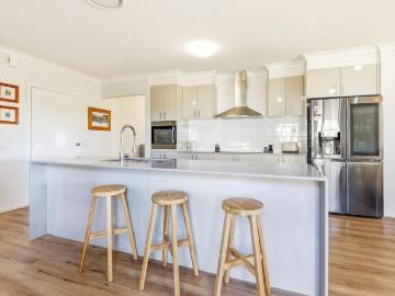 TALLOWOOD COMMUNITY PEACEFUL OVER 55s LIFESTYLE OFFERS A MODERN RESIDENCE WITH BRIGHT INTERIORS & EASY CARE LIVING, ONLY MOMENTS FROM THE VILLAGE