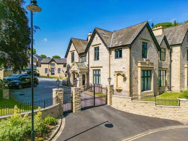 Taptonville Road, Broomhill, S10 5BR 2 bed apartment to rent £2,350 pcm £542 pw