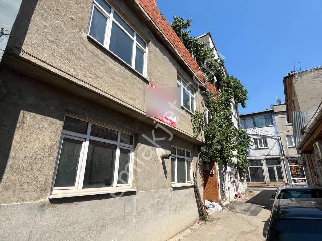 Tapuda İki Katlı Ev Geçen İmarı Temiz Müstakil Ev