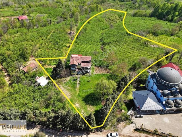 Tapuhaneden 13.660m2 Arsa İçinde 3 Katlı Müstakil Ev