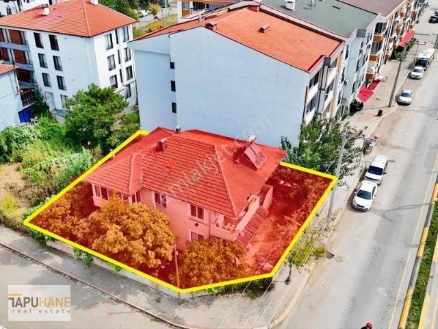 Tapuhane'den Emsali Olmayan Satılık Müstakil Ev Ve Arsası