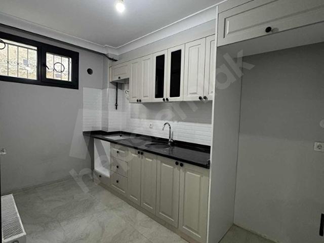 TAPUSU HAZIR! SIFIR 2+1 BAHÇE KATI ACİL SATILIK