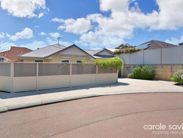 Tapping Gem Easy Care Living with Gated Garden & Fabulous Entertaining 3 Bedrooms | 2 Bathrooms | Open Plan Living | Double Garage