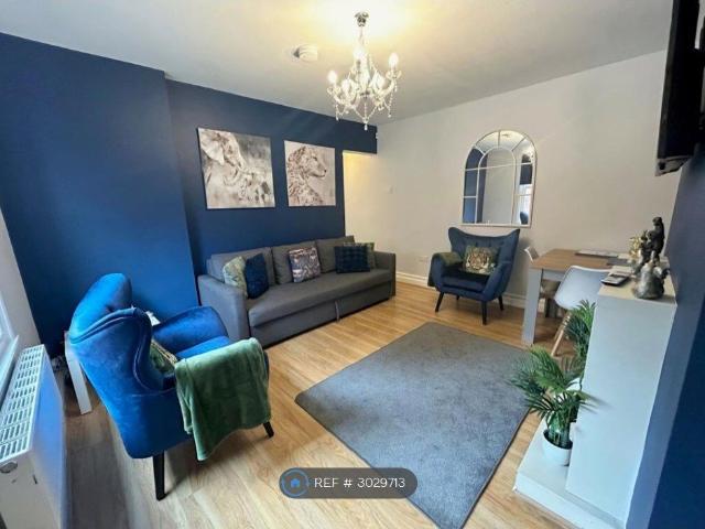 Tarvin Road, Chester CH3, 2 bed maisonette to rent, £1,400 pcm | PrimeLocation