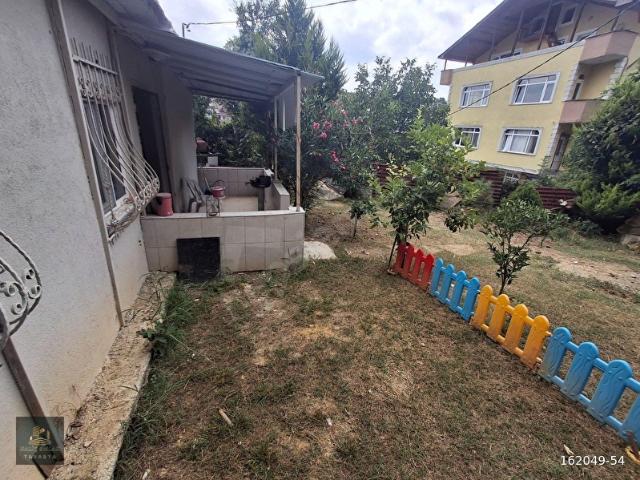TARABYA KİREÇBURNU'NDA KİRALIK 2+1 BAHÇELİ MÜSTAKİL EV