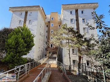 Tarabya Sanatçılar Sitesinde Yenilenmiş 3+1 Kiralık Daire