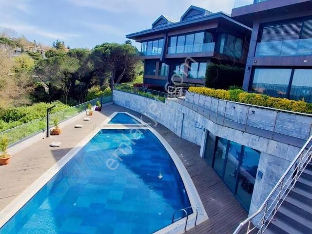 Tarabya'da Boğaz Manzaralı Yeni Sitede Kiralık Lüks Dubleks