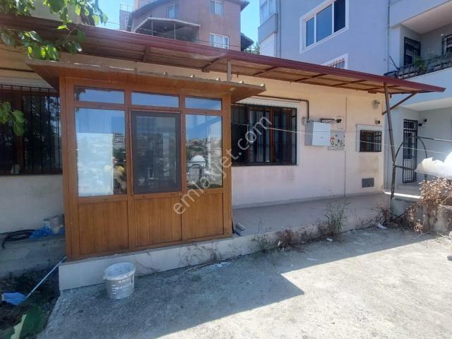 Tarabya'da Doğa İçinde 2+1 Satılık 880m2 Bahçeli Müstakil Ev