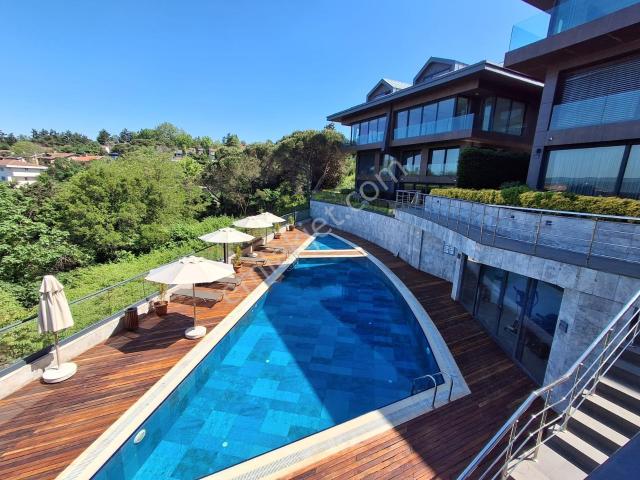 Tarabya'da Yeni Sitede Kiralık Lüks Dubleks