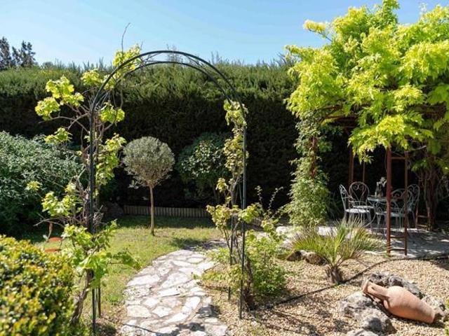 Taradeau Provence Belle villa avec cinq chambres et gra. 200m² Taradeau