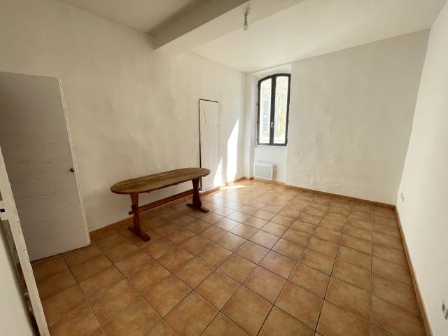 TARASCON Maison de ville T2