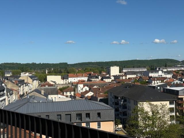 TARBES 65 Dernier étage Appartement d'exception de 130 m2 avec balcons