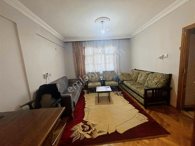 Tarcanlardan Cumhuriyet Parkında Satılık 2+1 Daire