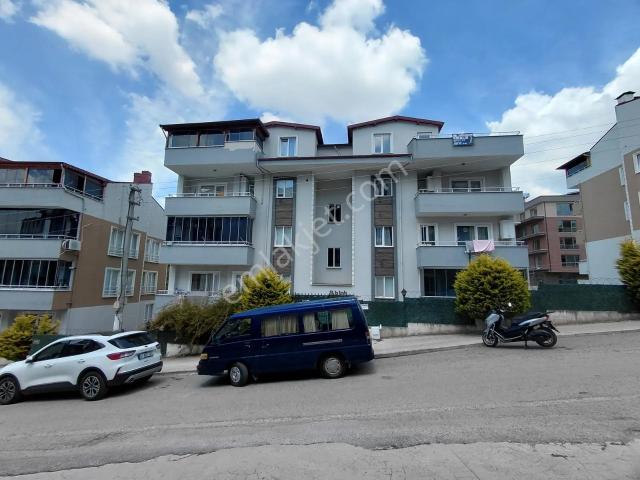 Tarcanlardan Bağçeşmede Site İçi Havuzlu 3+1 Kiralık Daire