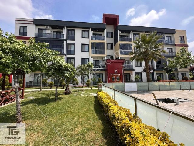 Tarcanlardan Kartepe F.s.m. Karcityde Havuzlu Site Arakat 2+1