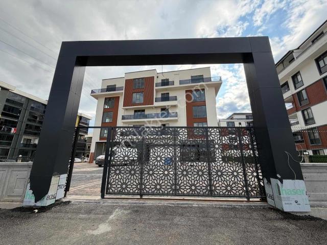 Tarcanlardan Kartepe Kent Meydanında 1+1 Rezidans