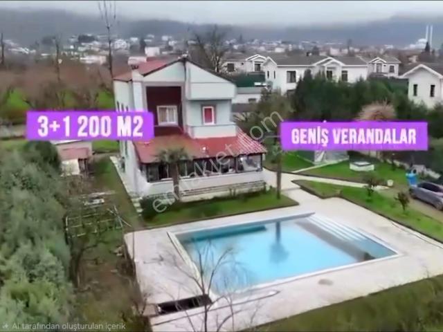 Tarcanlardan Kartepe Suadiyede Yüksek Arsa Değerli Havuzlu Villa