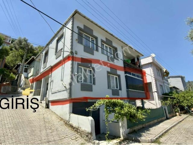 Tarcanlar'dan Hereke Hacı Akif Mah Deniz Manzaralı Kiralık Daire