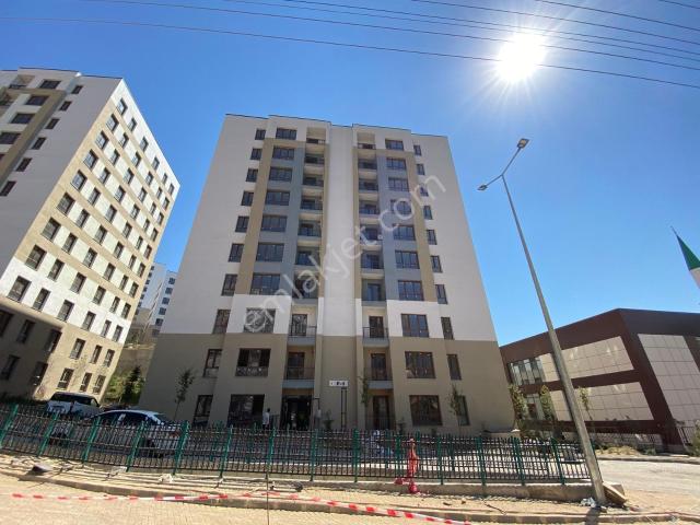 Tarcanlardan İzmit Ceditte Sıfır Projede Geniş 3+1 Kiralık Daire