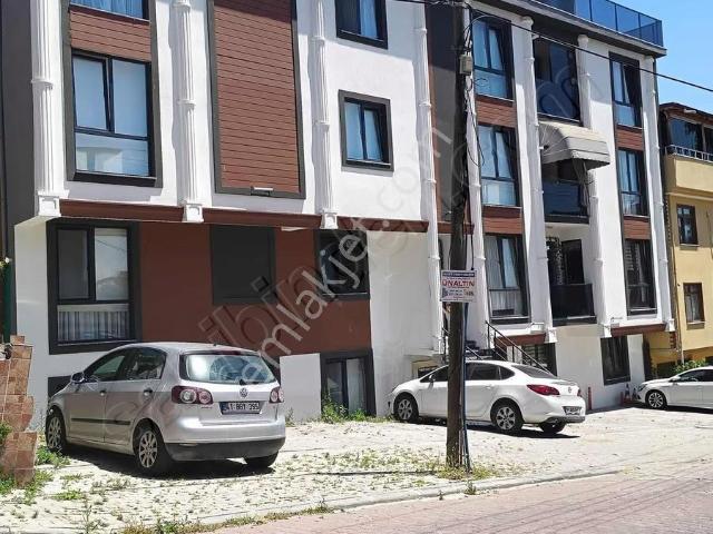 Tarcanlar'dan İzmit Kuruçeşmede Satılık 3+1 Çatıdublex