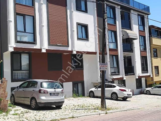 Tarcanlar'dan İzmit Kuruçeşmede Satılık 3+1 Çatıdublex