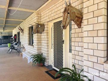 Orange Hill, Orallo - Parking, Patio