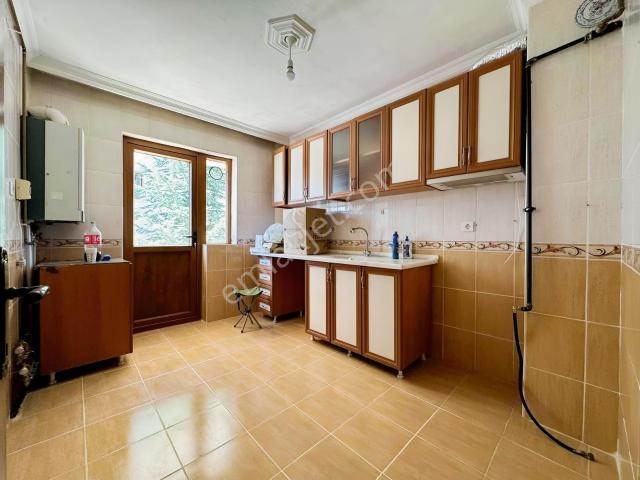 Tarhanlar Cd. Paraleli Ara Kat Çift Balkon 120m² 3+1 Kiralık